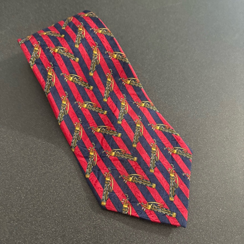 Vintage Tommy Hilfiger Golf Red Blue Tie Necktie Made in USA Italian Silk 4”x58” - Picture 2 of 6